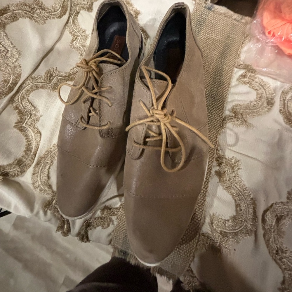 Sorel suede shoes